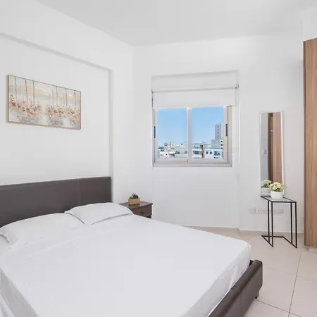 Downtown Urban 2 Bedroom * Larnaca